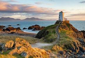 Dydd Santes Dwynwen – love, loss and legend in Wales