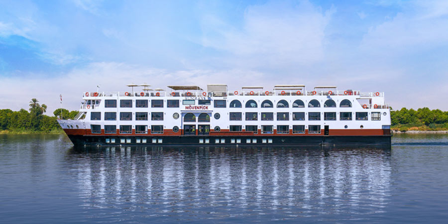 Cruising the Nile aboard the MS Mövenpick Sunray